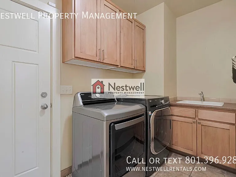 1327 E Urbandale Ln — Photo 27