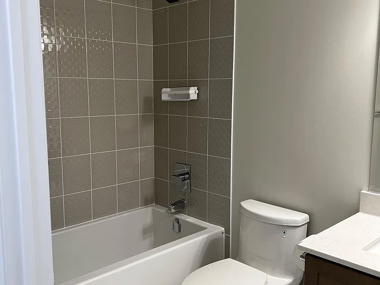 15 Lynch St #303 — Photo 8