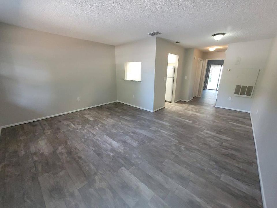 1st image of 305-B Jeru Blvd