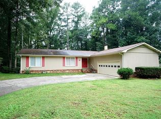 1077 Mandalay Ct, Lilburn, GA 30047