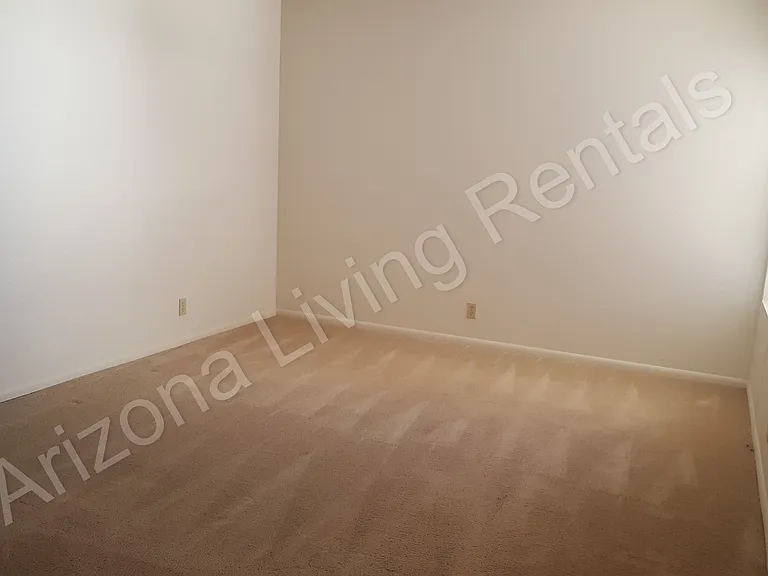 1720 Bahama Ave #B-6 — Photo 8