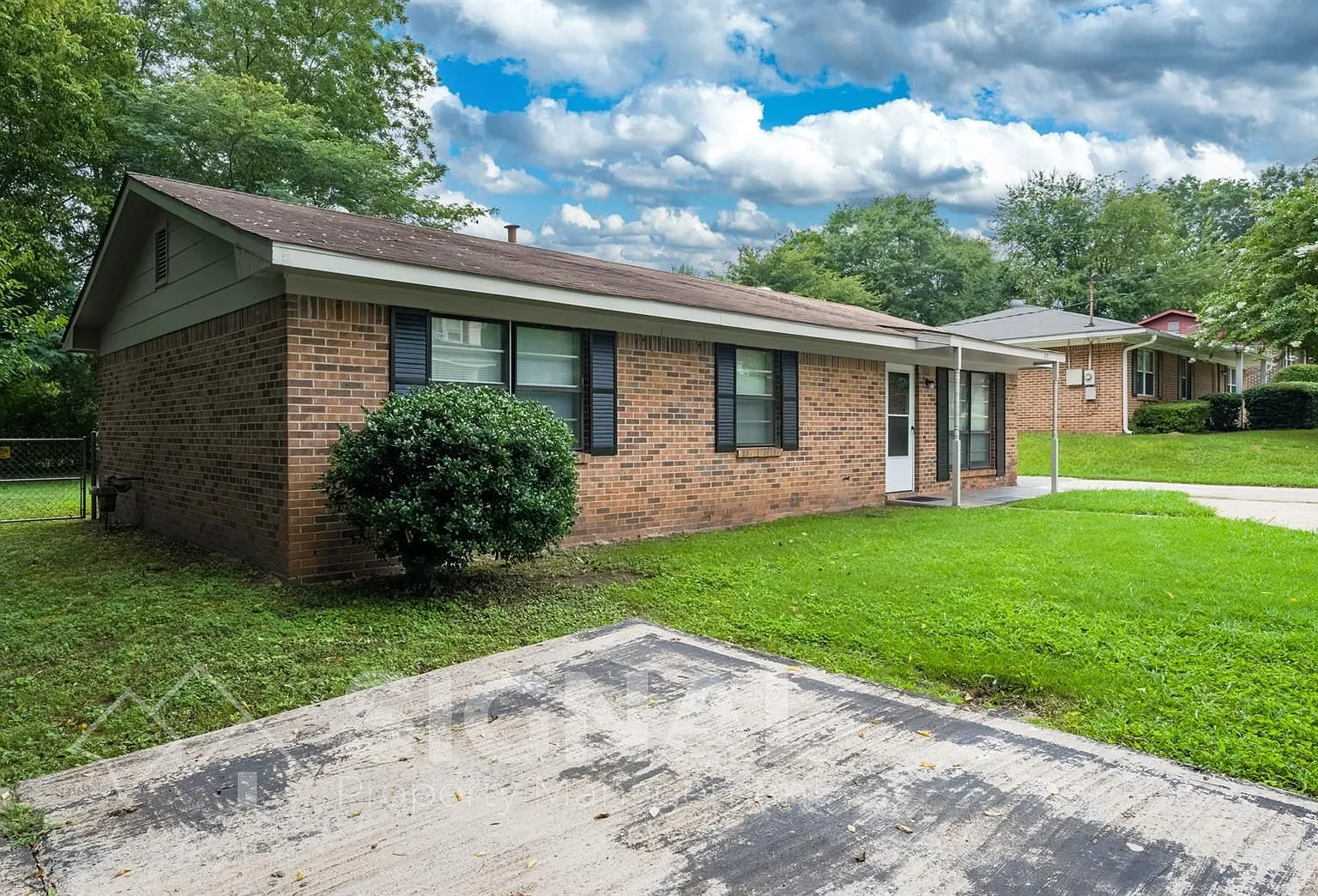 3 bed, 2.0 bath, 1125 sqft, $1,195 — Photo 2