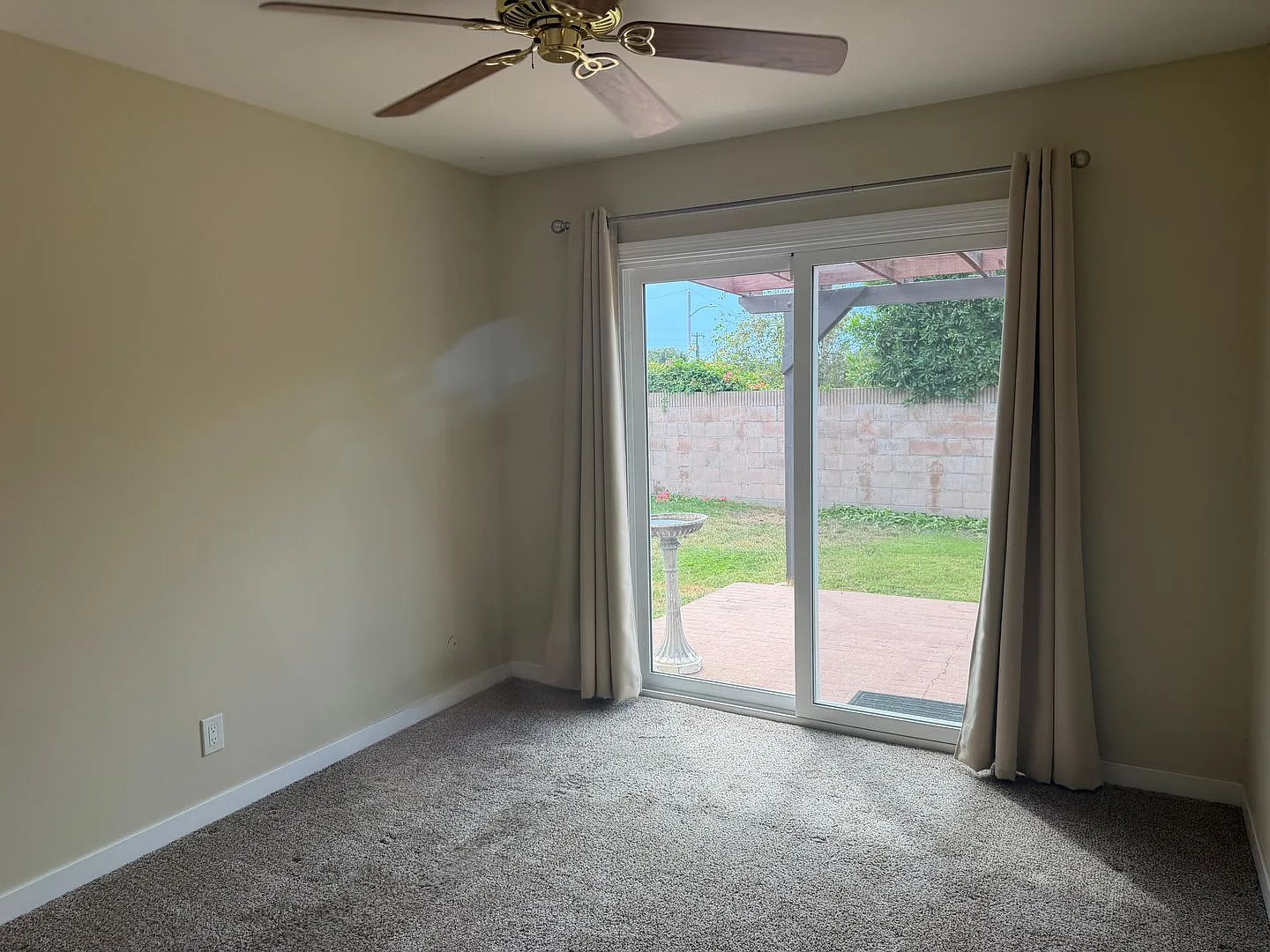 Ventura Village - Two bedroom, two bath home! — Photo 4
