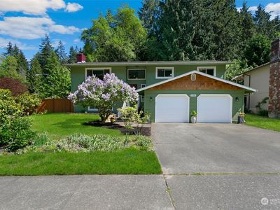 17301 Meadowdale Drive, Lynnwood, WA, 98037
