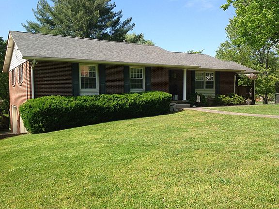 2nd image of 1346 Mimosa Dr
