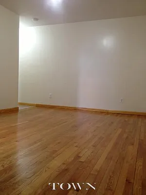 Rented by Town Residential | media 15