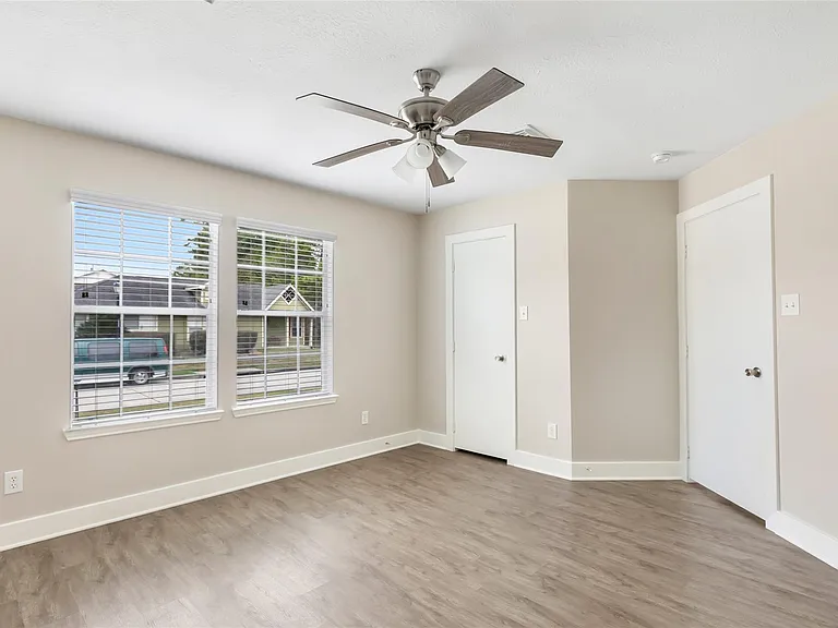 19106 Spruce Bough Ln — Photo 14
