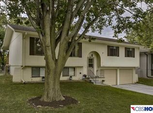 14215 Adams St, Omaha, NE 68137