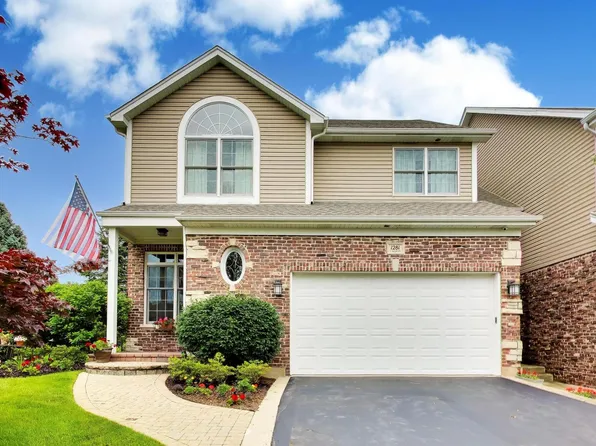 1281 S Falcon Dr, Palatine, IL 60067