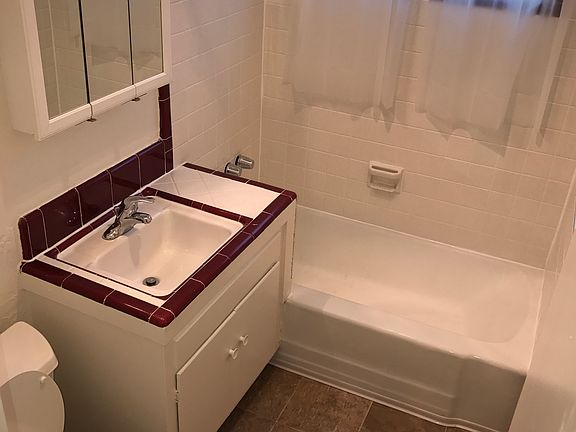 5th image of 4331 Louisiana St