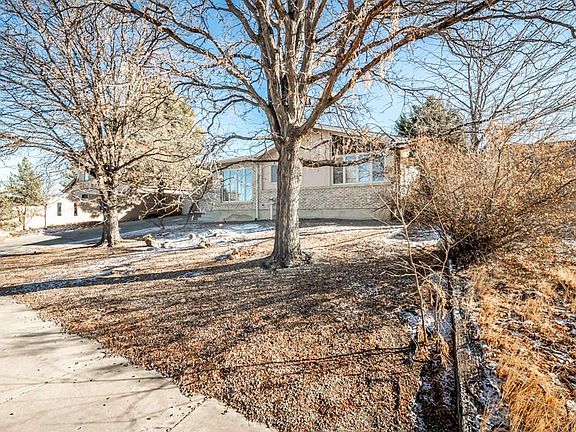 3rd image of 4 Rockbridge Ln