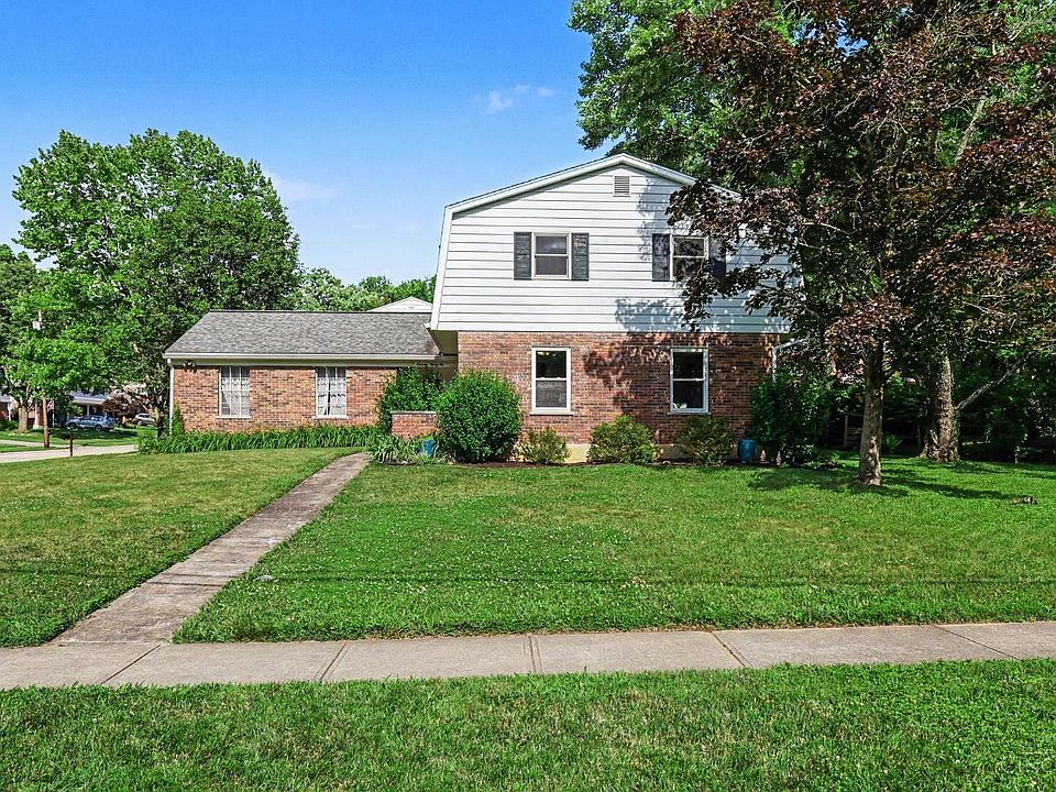 1st image of 1992 Gainsborough Ln