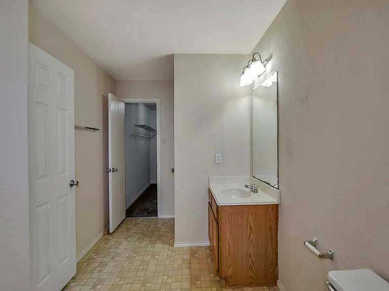 18231 Valebluff Ln — Photo 18