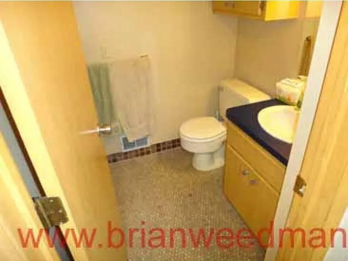 350 Oakwood Dr — Photo 12