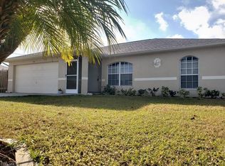 216 Mossrosse St, Fort Myers, FL 33913