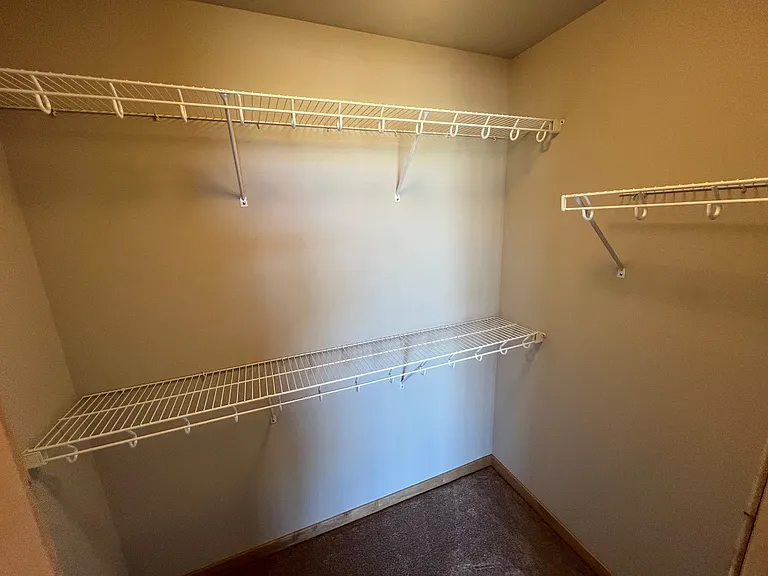 Venture Luxury High Rise — Photo 69