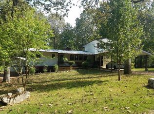 8 S Ontario Dr, Cherokee Village, AR 72529