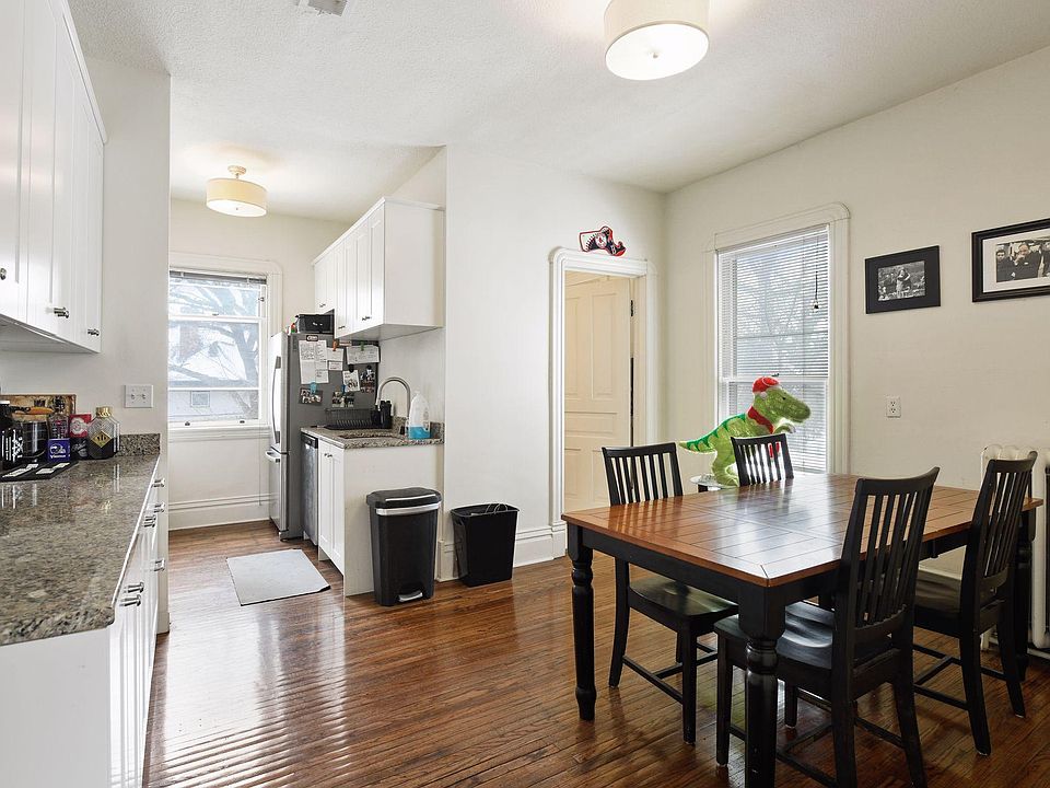 Main level dining room