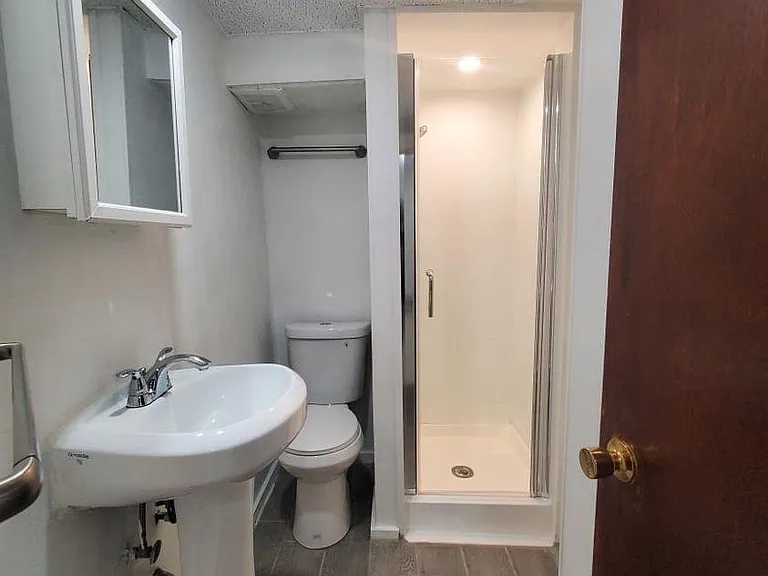 46 S Union Ave #B — Photo 8