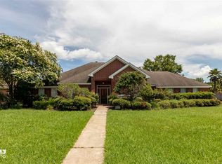 3020 Chasse Ridge Dr, Orange, TX 77632