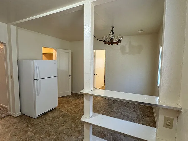 1250 Madison St — Photo 16
