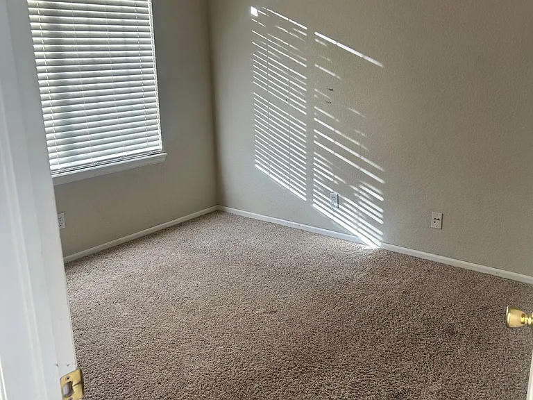 5507 Lost Meadow Trl — Photo 21