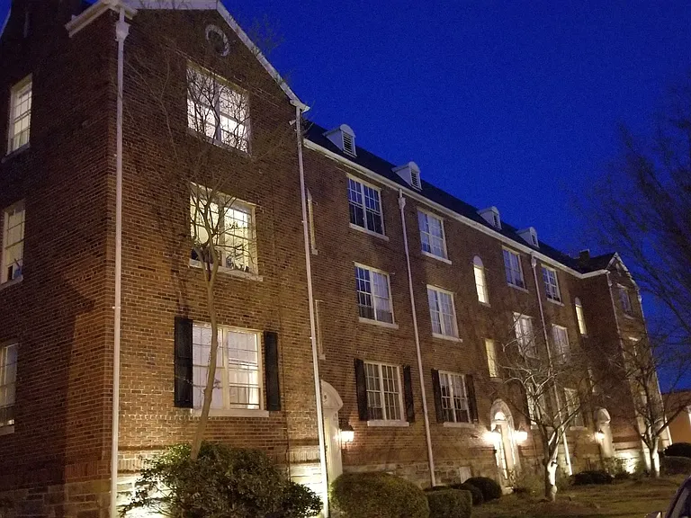 Mount Vernon Ave Apartments — Photo 20