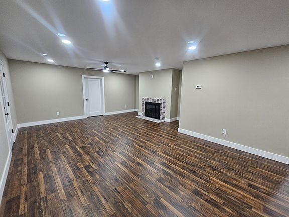 5th image of 92 McCormick Ave