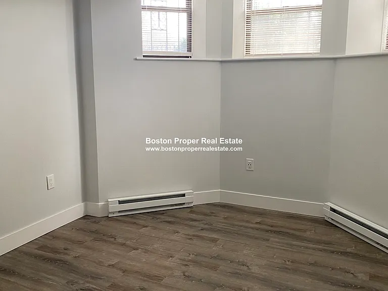 81 Park Dr #A — Photo 10