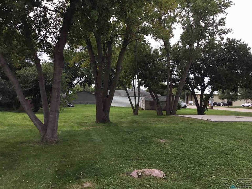 1st image of 708 N Kiwanis Ave