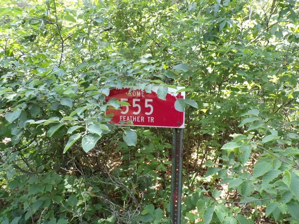555 Feather Trl, Nekoosa, WI 54457