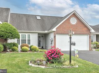 44 Ridgeway Dr, Mechanicsburg, PA 17050