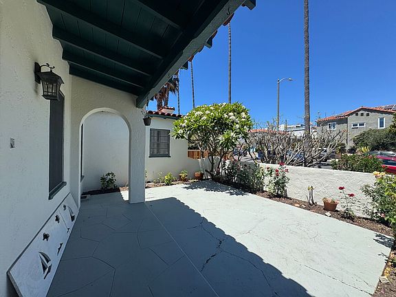 3rd image of 805 S Walker Ave