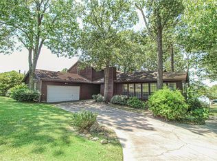155 Sandy Shrs, Onalaska, TX 77360