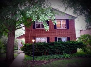 612 W John St, Champaign, IL