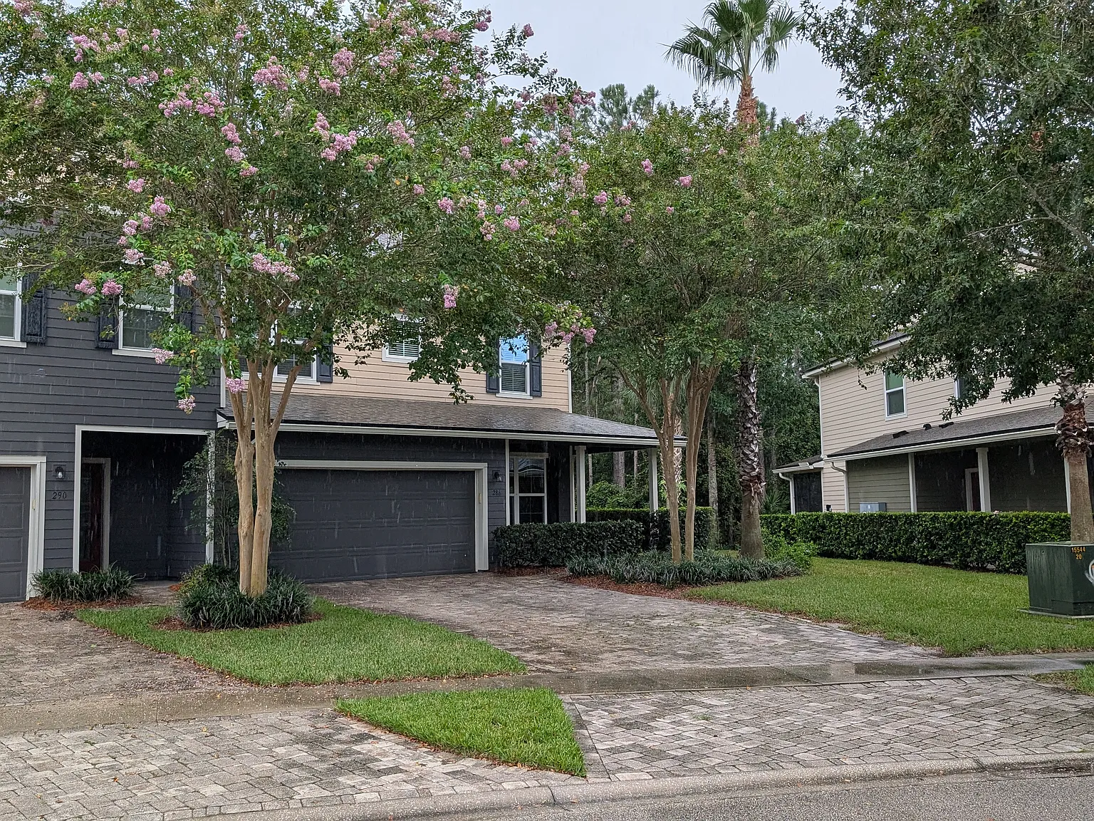 4 bed, 3.5 bath, 2480 sqft, $3,400 — Photo 1