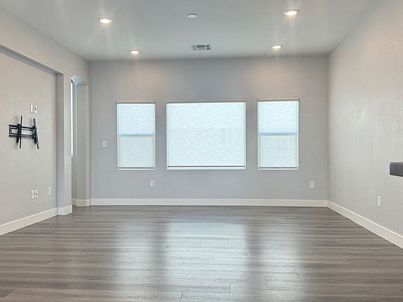 2nd image of 5718 Woodchester Ave