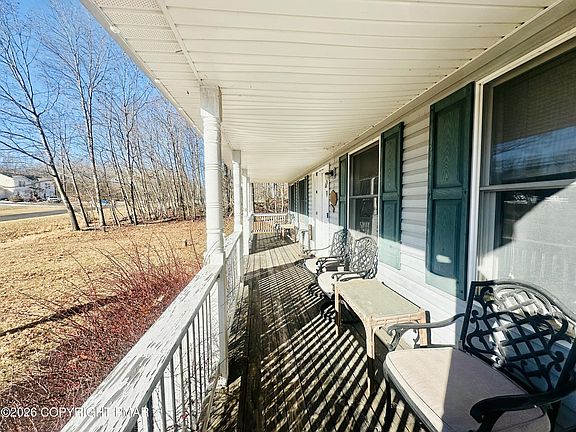 4th image of 127 Spruce Run Dr