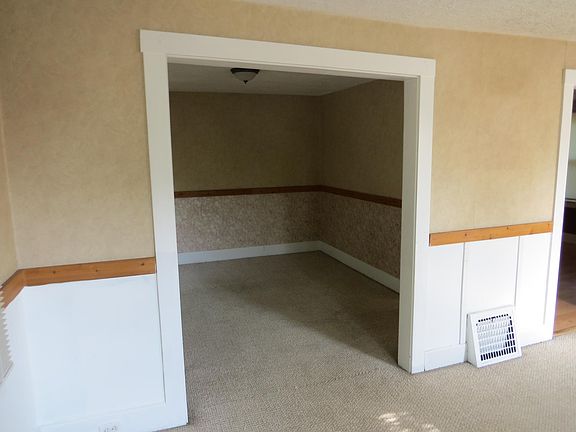 3rd image of 2920 Lincoln Ave #2920