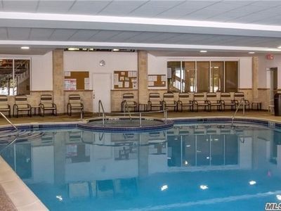 375 Woodland Ct, Coram, NY, 11727