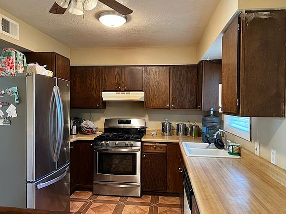5th image of 1204 Sunnyside Ave