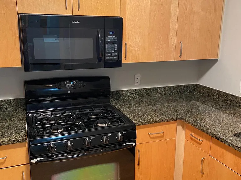 1000 New Jersey Ave SE #427 — Photo 7