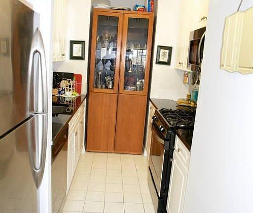 3rd image of 175 W 87th St APT 14C