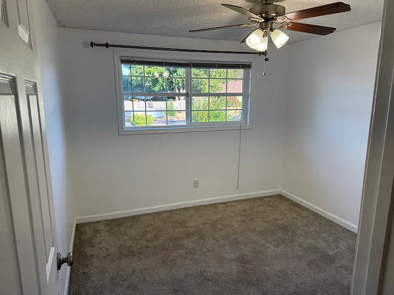 10308 NW 20th Ave — Photo 20