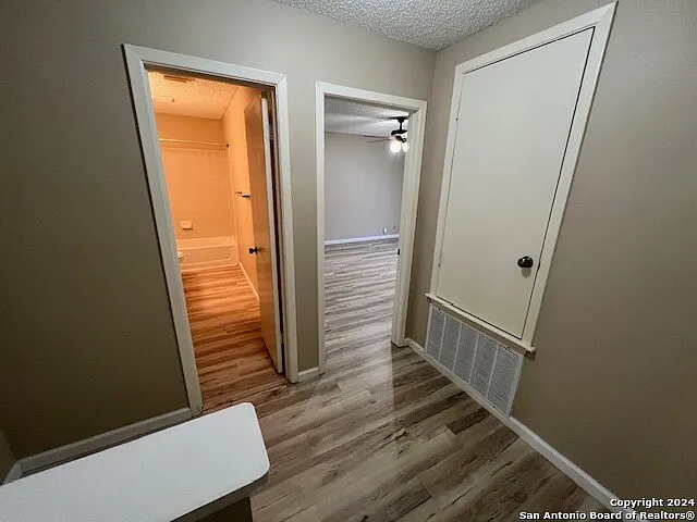 6627 Meadow Fawn Dr — Photo 7