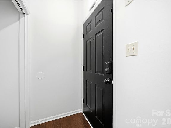 4th image of 6150 Gray Gate Ln APT I