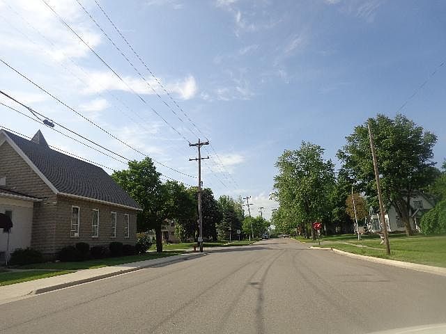 1st image of 4277 1st St