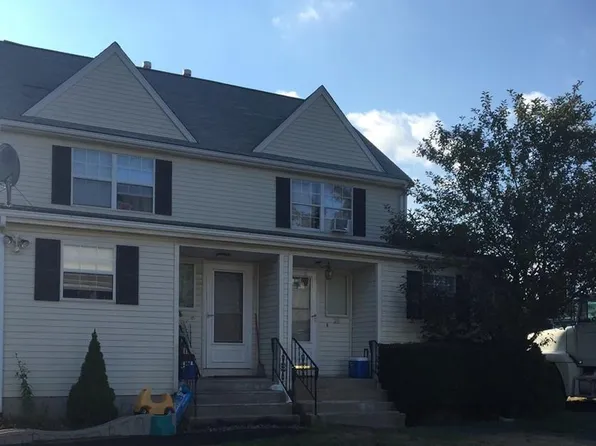 28 Quincy Way, Attleboro, MA 02703