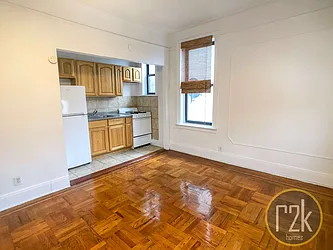 Rented by Realty 2000 Corp