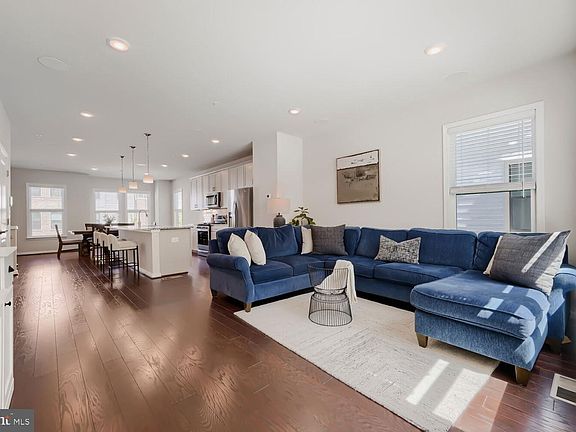 2nd image of 3414 Watershed Blvd